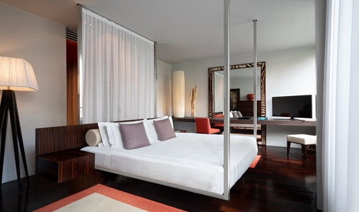 Sina The Gray - City Deluxe Room - Book on ClassicTravel.com
