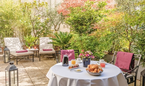 L'Hotel - Oscar Wilde Suite - Book on ClassicTravel.com