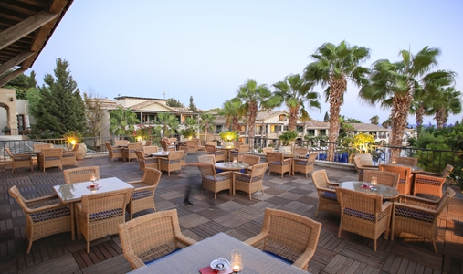 Columbia Beach Resort - Eros Cocktail Bar Terrace - Book on ClassicTravel.com