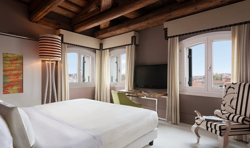 Sina Centurion Palace - Superior - Book on ClassicTravel.com
