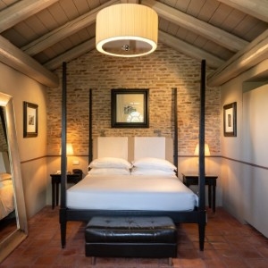 Relais Villa d Amelia - San Luigi Suite - Book on ClassicTravel.com
