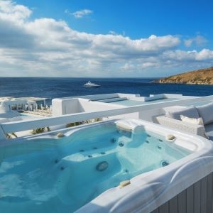 Petasos Beach Resort and Spa - Outdoor Jacuzzi Classic Room