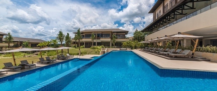 Anya Resort Tagaytay - Anya Heated Pool