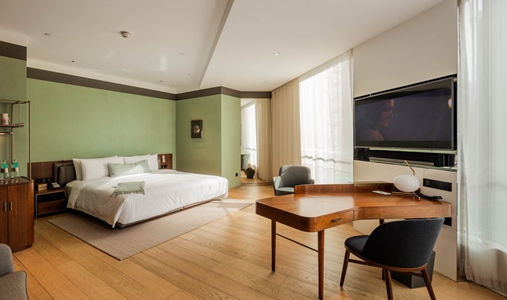 The Sukhothai Shanghai - Premier King Room - Book on ClassicTravel.com