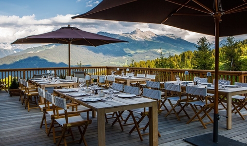 Refuge de la Traye - Restaurant Terrace