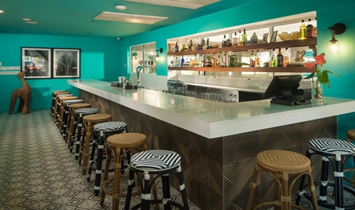S Hotel Montego Bay - Lobby Bar- Book on ClassicTravel.com