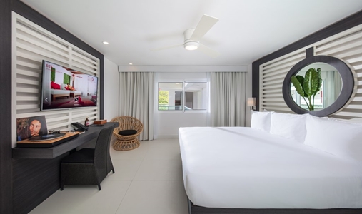 S Hotel Montego Bay - Mini King Room - Book on ClassicTravel.com