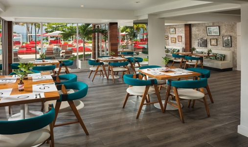S Hotel Montego Bay - S Cafe - Book on ClassicTravel.com