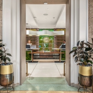 Lennox Miami Beach - Entrance - Book on ClassicTravel.com