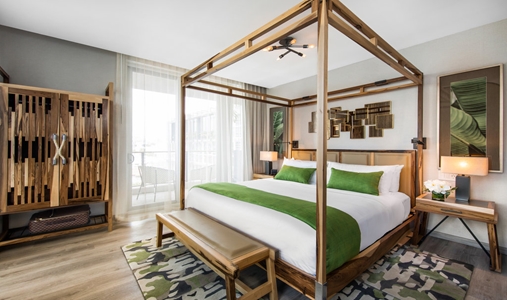 Lennox Miami Beach - King Balcony - Book on ClassicTravel.com