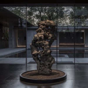 Hangzhou Muh Shoou Xixi Hotel - Taihu Lake Stone - Book on ClassicTravel.com