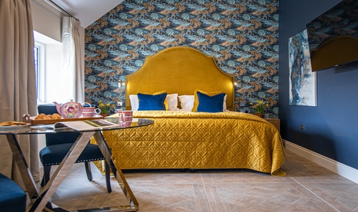 Great Fosters - Spacious Super King Suite - Book on ClassicTravel.com