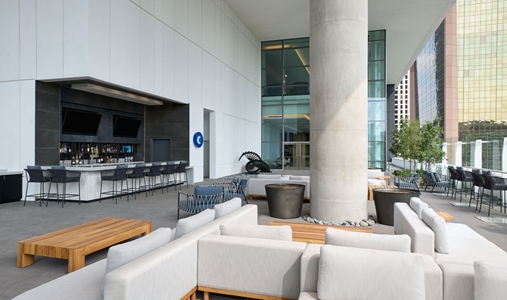 JW Marriott Dallas Arts District - Vincent's Sky Bar - Book on ClassicTravel.com