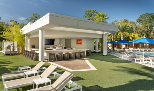 JW Marriott Orlando Bonnet Creek Resort & Spa - Palm Cove Poolside Grill - Book on ClassicTravel.com