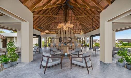 JW Marriott Kaafu Atoll Island Resort - Beach Pool Bar - Book on ClassicTravel.com