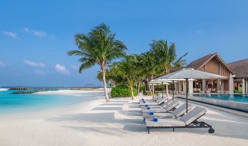 JW Marriott Kaafu Atoll Island Resort - Beach Pool - Book on ClassicTravel.com