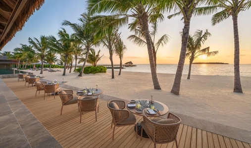 JW Marriott Kaafu Atoll Island Resort - Beachfront Restaurant 2 - Book on ClassicTravel.com