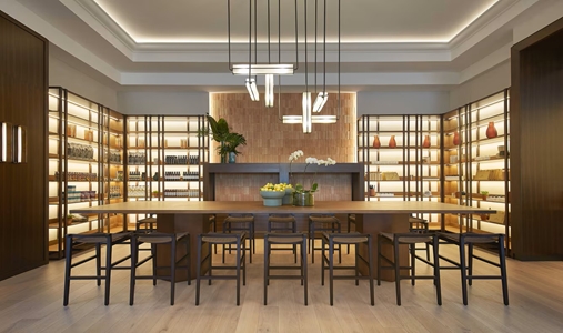 JW Marriott Gold Coast Resort & Spa - JW Market - Book on ClassicTravel.com