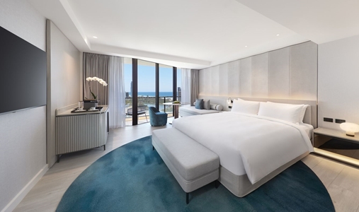 JW Marriott Gold Coast Resort & Spa - King Ocean View Guest - Book on ClassicTravel.com