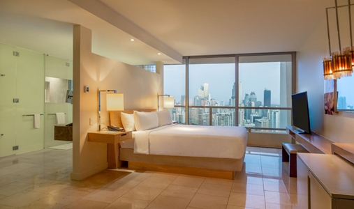 JW Marriott Panama - Curve Suite - Book on ClassicTravel.com