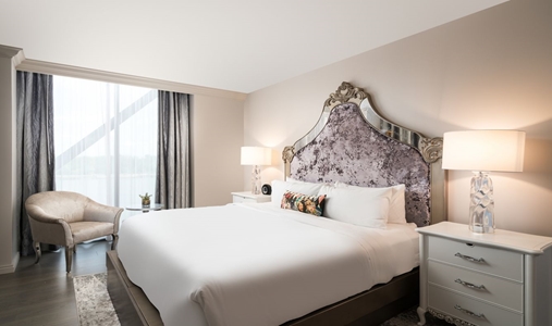 JW Marriott Savannah Plant Riverside District - Riverfront View King - Book on ClassicTravel.com