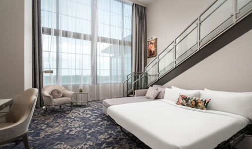 JW Marriott Savannah Plant Riverside District - Three Muses Loft Soda - Book on ClassicTravel.com