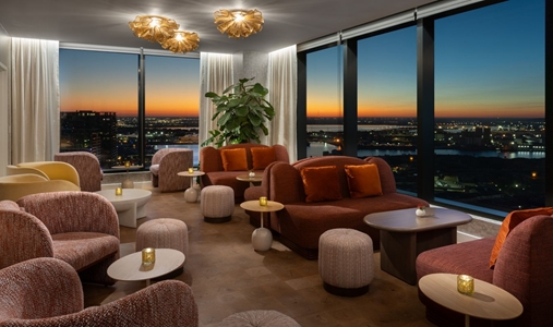 JW Marriott Tampa Water Street - Horizon Lounge - Book on ClassicTravel