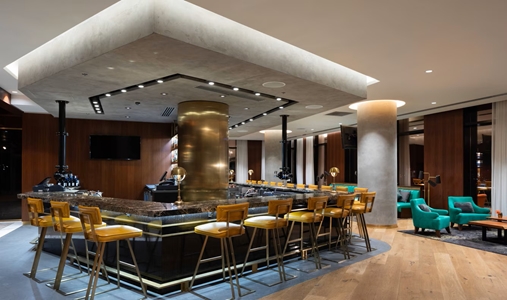 JW Marriott Parq Vancouver - The Victor Bar - Book on ClassicTravel.com
