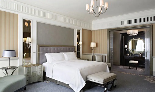 Habtoor-Palace_Duchess-Suite-Bedroom