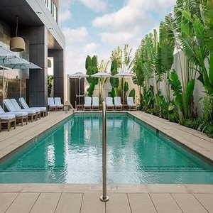 ette hotel Orlando - Pool - Book on ClassicTravel.com