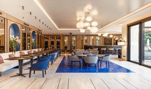 Ara Maris - Cara Bistrot - Book on ClassicTravel.com