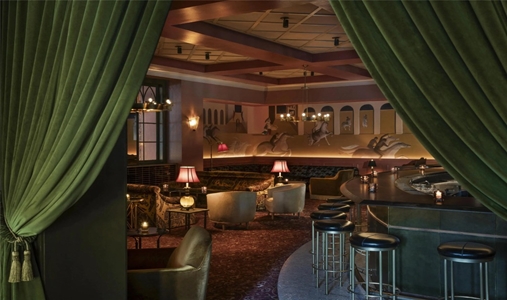 FORTH Hotel and Club - il Premio Bar & Lounge - Book on ClassicTravel.com