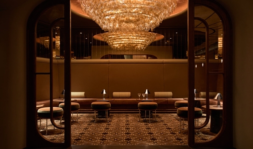 The Newman - Photo #4