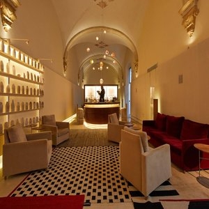 Hotel Convent de la Missio - Art Bar - Book on ClassicTravel.com