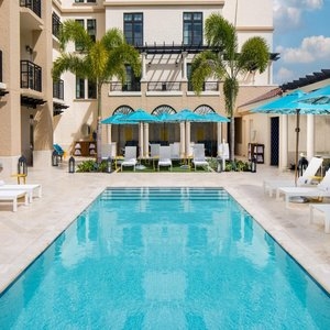 The Alfond Inn - Pool - Book on ClassicTravel.com
