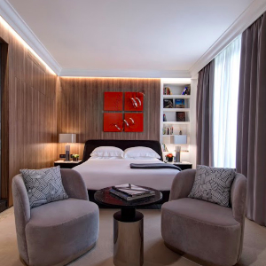 Classic-Travel-com-The-First-Roma-Dolce-Suite