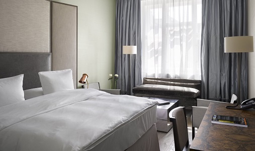 Hotel Emblem Prague Suite Pretender