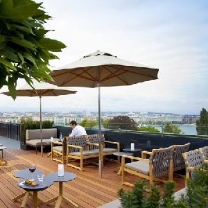 classictravel-com-Hotel-Metropole-Geneve-terrace