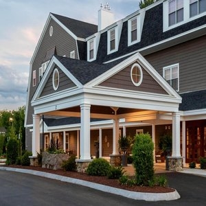 The Grand at Bedford Village Inn - Facade - Book on ClassicTravel.com