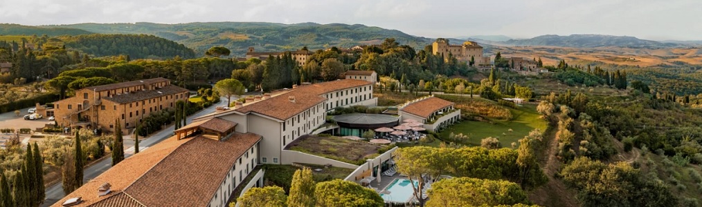 Classic-Travel-com-hotel-Il-castelfalfi-exteriorIl