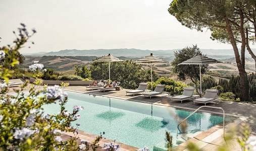 Classic-Travel-com-hotel-Il-castelfalfi-pool