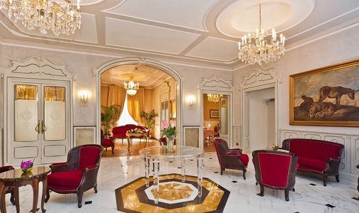 Hotel-Bristol-Palace-Genova-Lobby