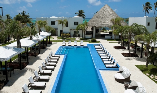 Las Terrazas Resort and Residences - Photo #4