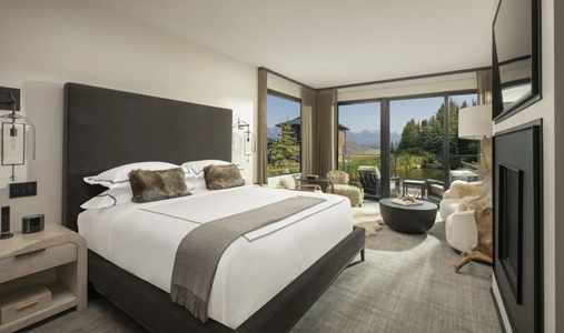 Hotel Yellowstone at Jackson Hole - Guest Room - Book on ClassicTravel.com