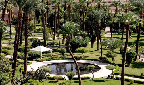 Pavillon Winter Luxor - Garden - Book on ClassicTravel.com