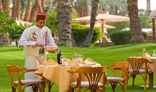 Pavillon Winter Luxor - Nile Terrace Bar Open Air - Book on ClassicTravel.com