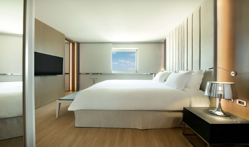Sofitel Athens Airport - Club Sofitel Suite - Book on ClassicTravel.com