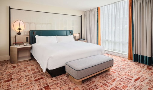 Sofitel Montreal Golden Mile - Golden Mile Suite - Book on ClassicTravel.com