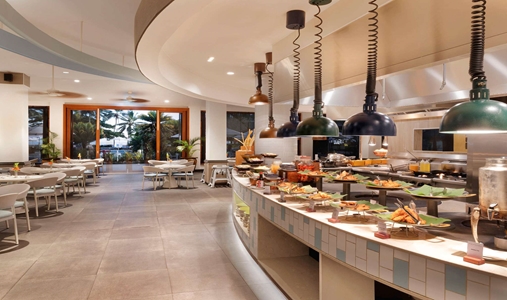 Sofitel Fiji Resort and Spa - Bazaar Bar - Book on ClassicTravel.com