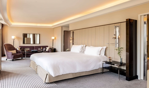 Sofitel Frankfurt Opera - Junior Suite 2 - Book on ClassicTravel.com
